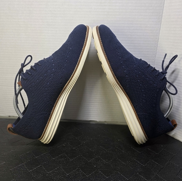 Cole Haan Navy Stitchlite OriginalGrand Wingtip Oxfords Size 8.5